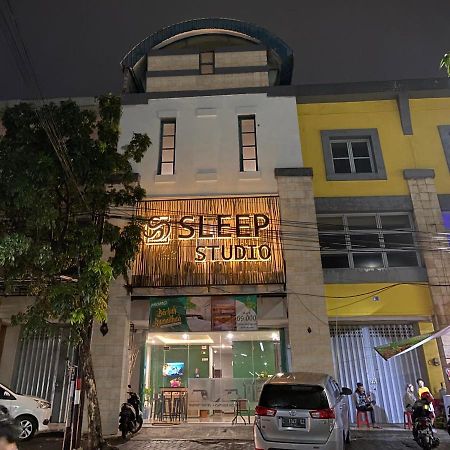 Sleep Studio Hotel City Center Surabaya Exterior foto